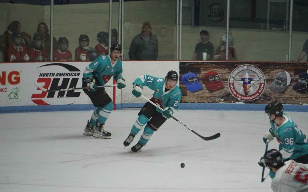 Austin Scores First NAHL Goal in Loss at Lone Star