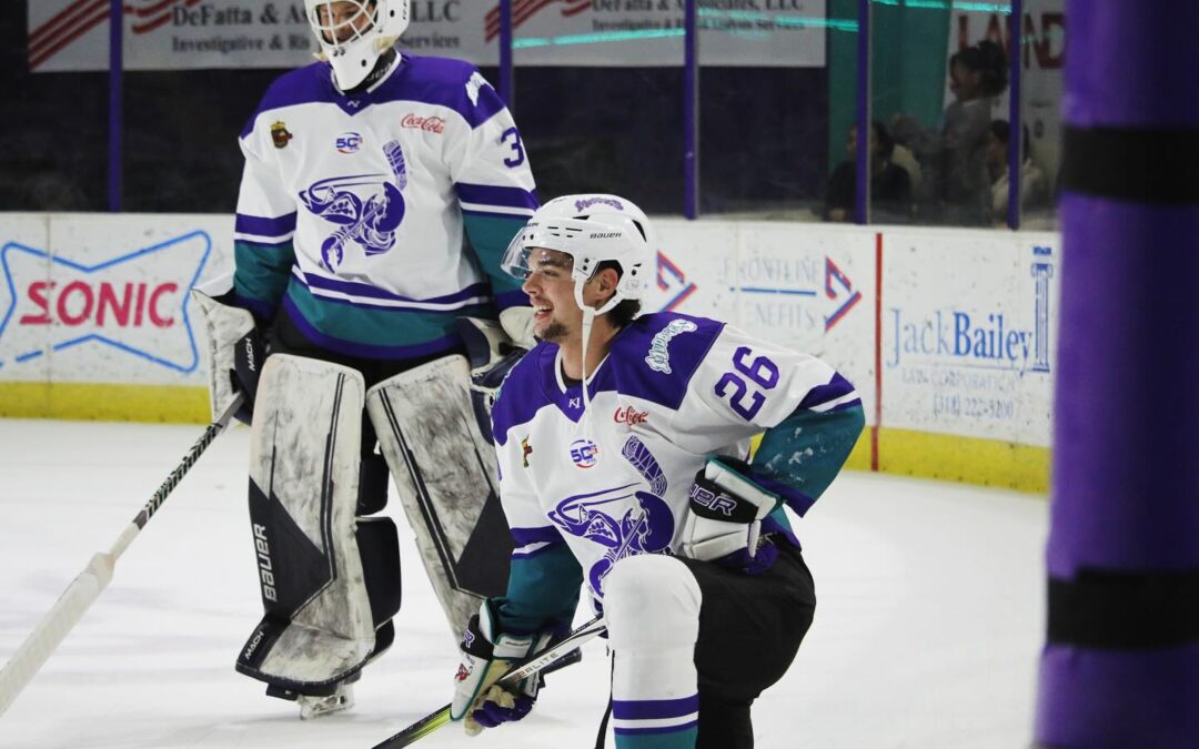 Gariepy, Bugs Shutout Ice Wolves Behind Big Third Period