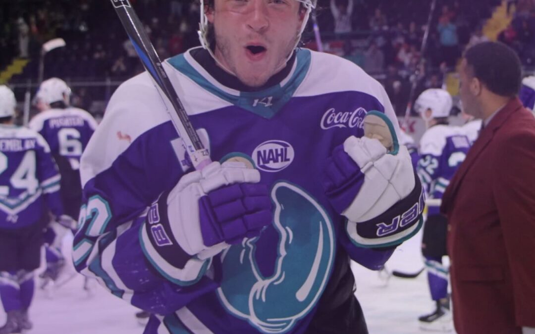 Phillips Stops 35, Bugs Sweep IceRays